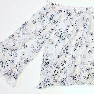 American Eagle off the shoulder flirty floral top